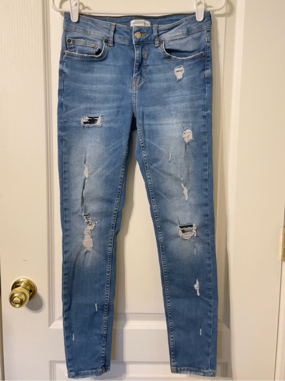 Zara Woman Premium Denim Skinny Destroyed Size 6